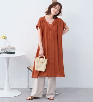 Viola e Viola（ヴィオラ エ ヴィオラ）の「【接触冷感】スラブ素材ギャザーワンピース（その他ワンピース）」｜テラコッタ