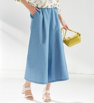 LAVIENNE（ラヴィエンヌ）の「うすかるデニムワイドパンツ（ワイドパンツ・ガウチョ）」｜サックス