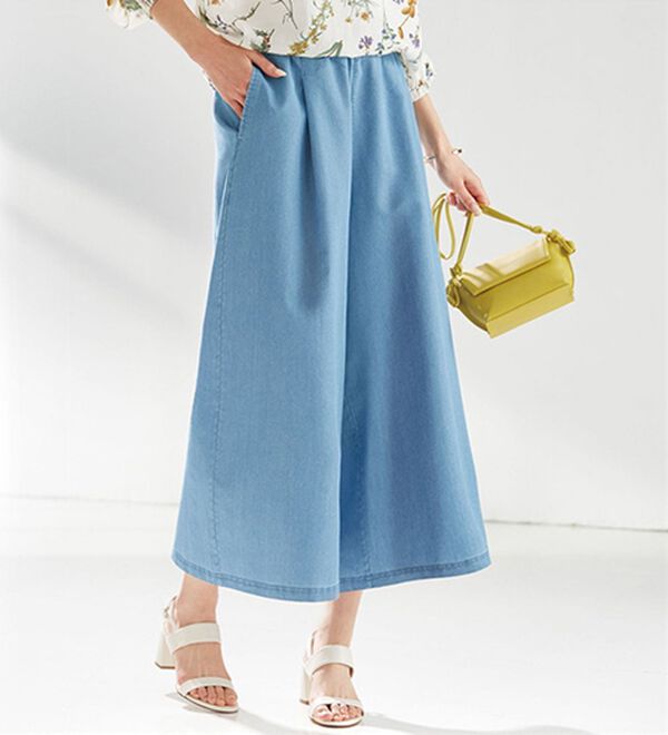 LAVIENNE（ラヴィエンヌ）の「うすかるデニムワイドパンツ（ワイドパンツ・ガウチョ）」｜サックス