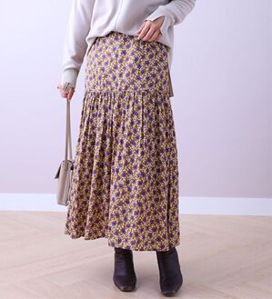 BELLUNA（ベルーナ）の「フラワープリントスカート（ロングスカート）」｜ベージュ系