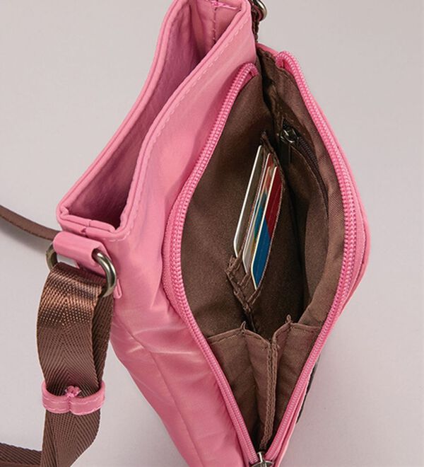 BELLUNA（ベルーナ）の「お出かけ上手なドットモチーフミニショルダー（ショルダーバッグ）」｜詳細画像