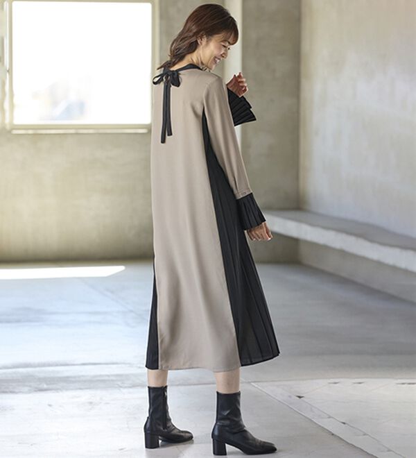 BELLUNA（ベルーナ）の「大人のモノトーンを着こなす配色プリーツワンピース（その他ワンピース）」｜詳細画像