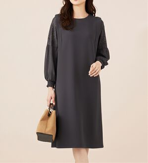 BELLUNA（ベルーナ）の「【新色追加】袖レース切替デザインきれい見えワンピース（その他ワンピース）」｜チャコール系