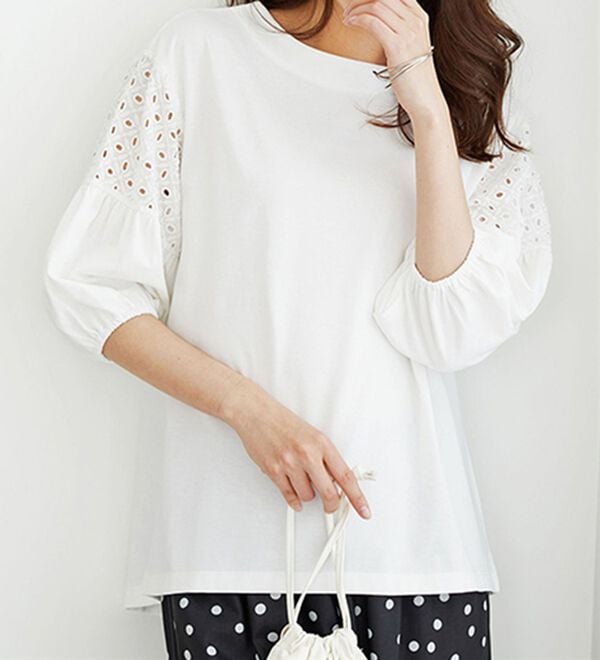 BELLUNA（ベルーナ）の「ボリューム袖レース切替プルオーバー（カットソー）」｜オフ白