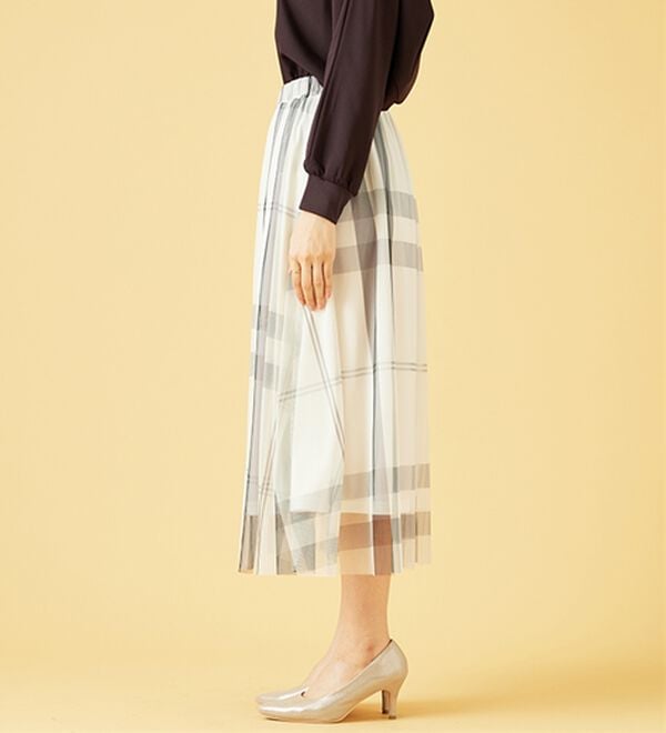 BELLUNA（ベルーナ）の「チュール素材上品プリントフレアースカート（ロングスカート）」｜詳細画像