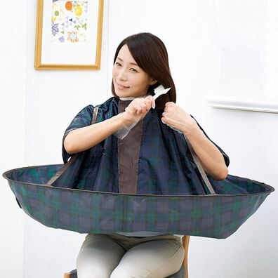 「ジャンボ散髪マント（コスメ・メイク小物）」