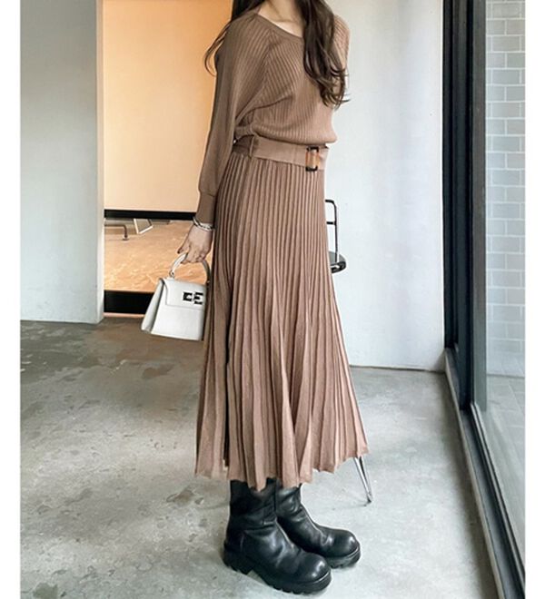 GeeRA（ジーラ）の「前後２ＷＡＹプリーツニットワンピース（ニットワンピース）」｜詳細画像