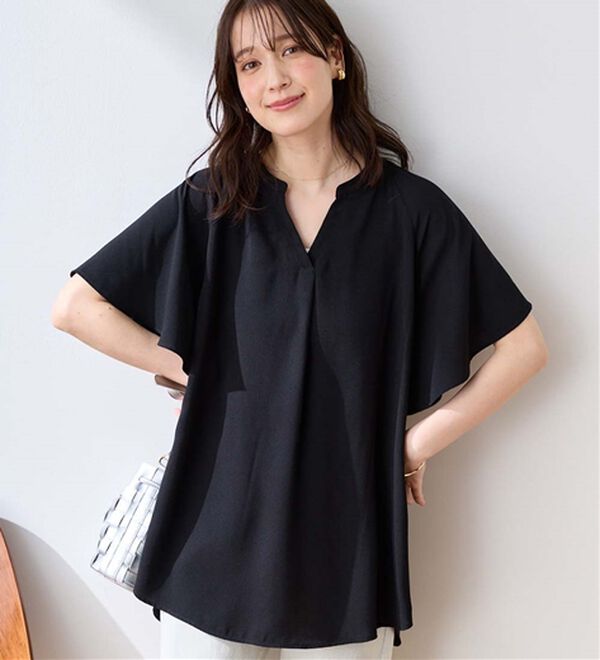 Viola e Viola（ヴィオラ エ ヴィオラ）の「【接触冷感】さらっと涼感フレアスリーブブラウス（ブラウス）」｜ブラック／チュニック