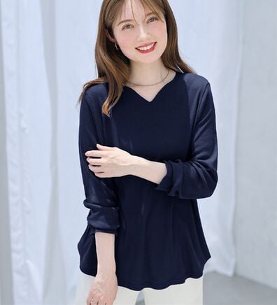 alotta（アロッタ）の「柔らかリブ素材ハートネックトップス（カットソー）」