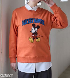 BELLUNA（ベルーナ）の「＜Ｄｉｓｎｅｙ＞【ミッキー】さがら刺しゅう裏毛トレーナー（カットソー）」｜オレンジ
