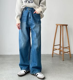 GeeRA（ジーラ）の「美脚見え！２ボタンウエストワイドデニムパンツ（フルレングスパンツ）」｜ブルー