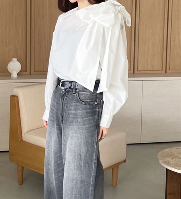 GeeRA（ジーラ）の「【YOUING.】ショルダーリボンブラウス（ブラウス）」｜詳細画像