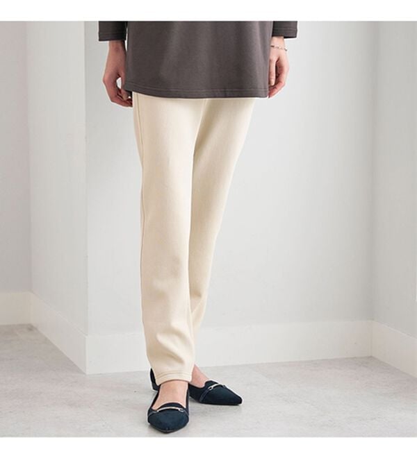 BELLUNA（ベルーナ）の「裏ベロアストレッチ素材レギンスパンツ（フルレングスパンツ）」｜詳細画像