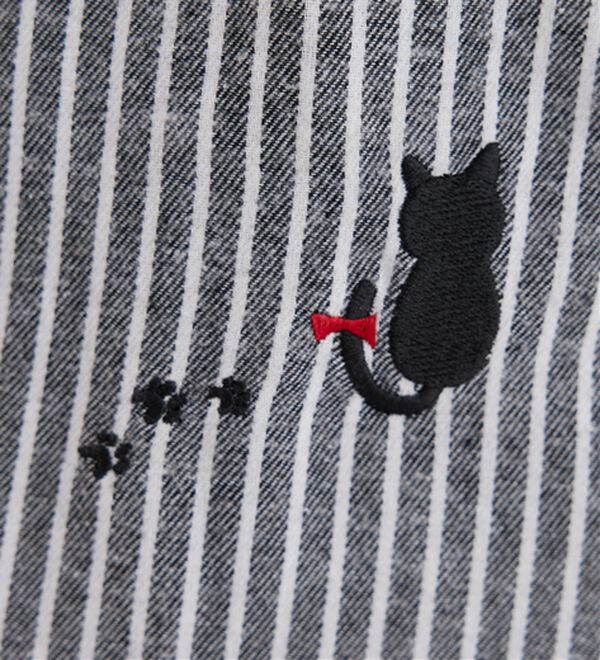 BELLUNA（ベルーナ）の「【あったか】裏フリース素材ネコ刺しゅうシャツチュニック（チュニック）」｜詳細画像