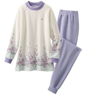 LAVIENNE（ラヴィエンヌ）の「＜ＨＡＮＡＥ　ＭＯＲＩ＞上品スウェットパジャマ（パジャマ・ルームウェア）」｜ラベンダー