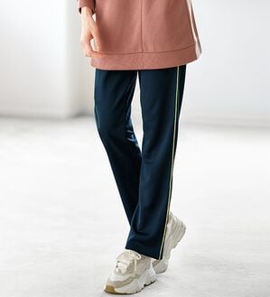 BELLUNA（ベルーナ）の「＜ＥＬＬＥ　Ａｃｔｉｖｅ＞配色ラインジャージパンツ（その他パンツ）」｜詳細画像