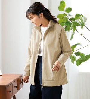 BELLUNA（ベルーナ）の「防風シート入り裏ボアあったかジャケット（ブルゾン）」｜ベージュ