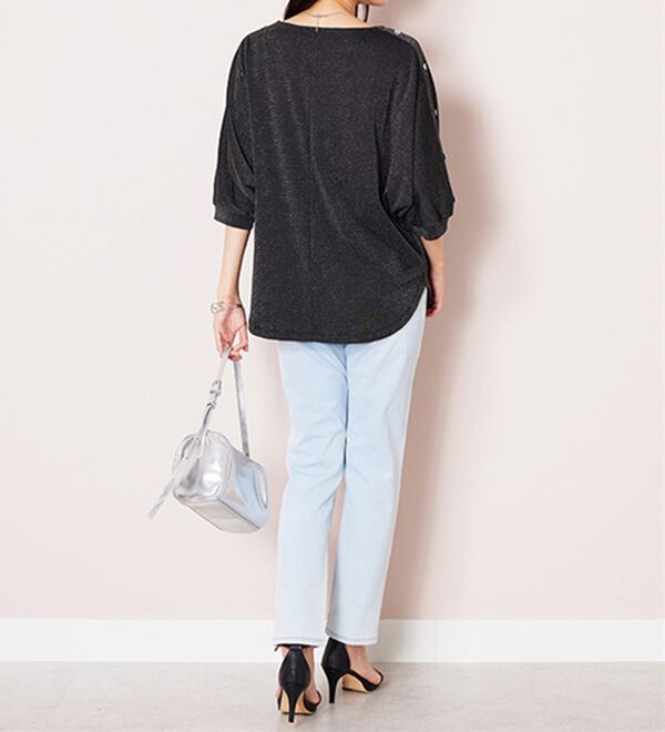 BELLUNA（ベルーナ）の「ラメ調肩ボタンデザインプルオーバー（カットソー）」｜詳細画像