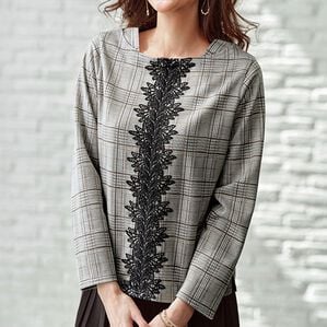 BELLUNA（ベルーナ）の「レース使いチェックジャカードプルオーバー（カットソー）」｜詳細画像