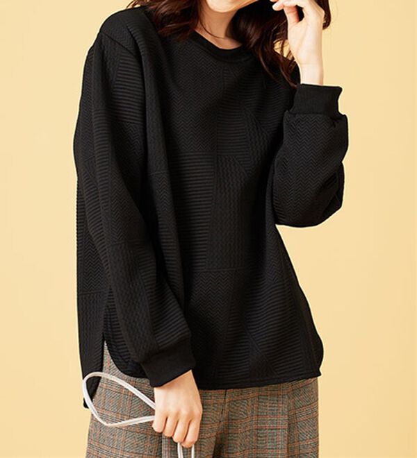 BELLUNA（ベルーナ）の「ふくれジャカードキルトプルオーバー（カットソー）」｜黒