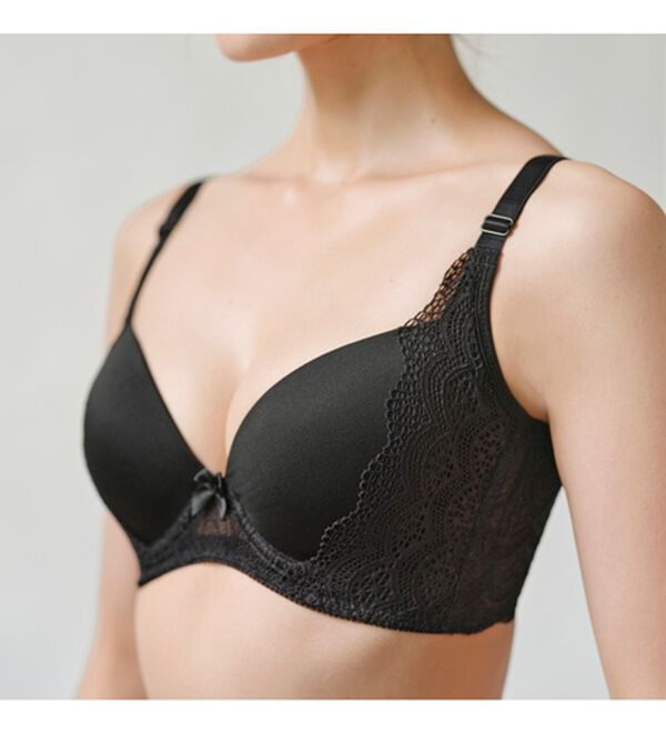 YU'NOW（ユナウ）の「しっかり脇高！美乳ブラセット（ブラジャー＆ショーツセット）」｜詳細画像