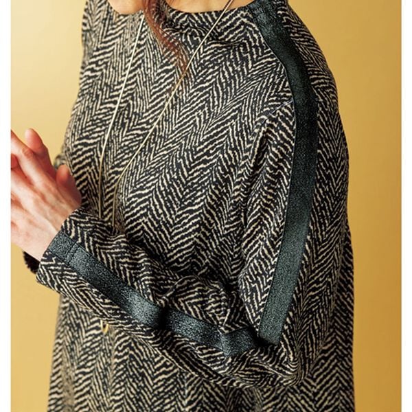 BELLUNA（ベルーナ）の「裏起毛ヘリンボーン柄ライン配色使いチュニック（チュニックワンピース）」｜詳細画像