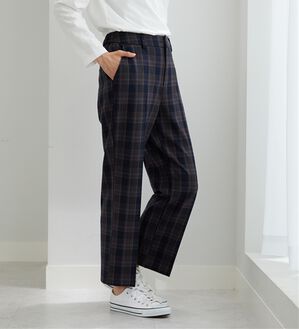 BELLUNA（ベルーナ）の「サマ見え（SW）ウール調素材ストレートパンツ（フルレングスパンツ）」｜ネイビー系チェック