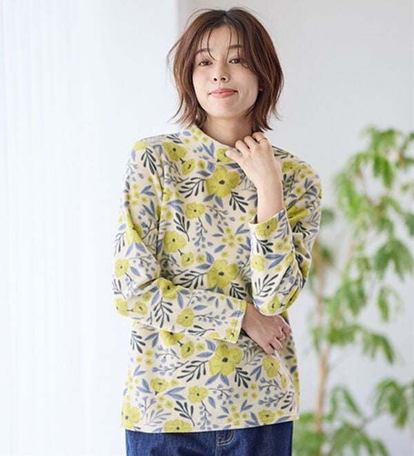 LAVIENNE（ラヴィエンヌ）の「薄手ストレッチフリースのプリントハイネック長袖（ニット・セーター）」｜詳細画像