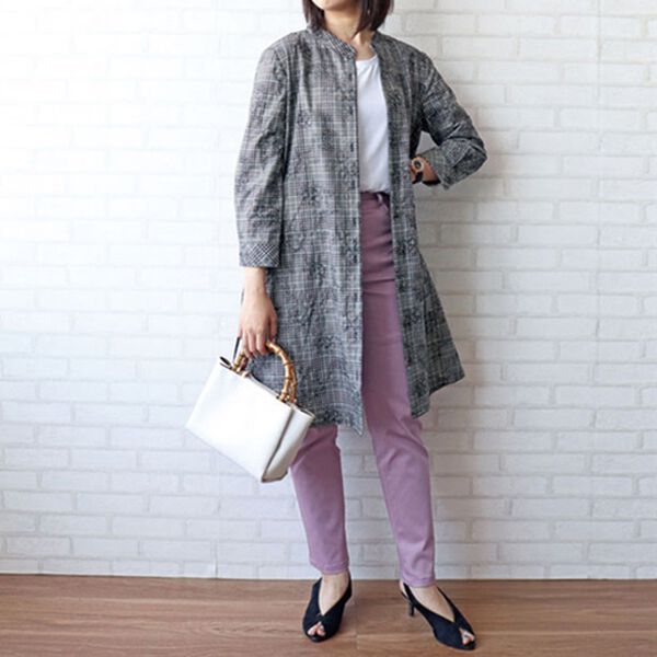 BELLUNA（ベルーナ）の「配色刺しゅう使いシャツチュニック（チュニック）」｜詳細画像