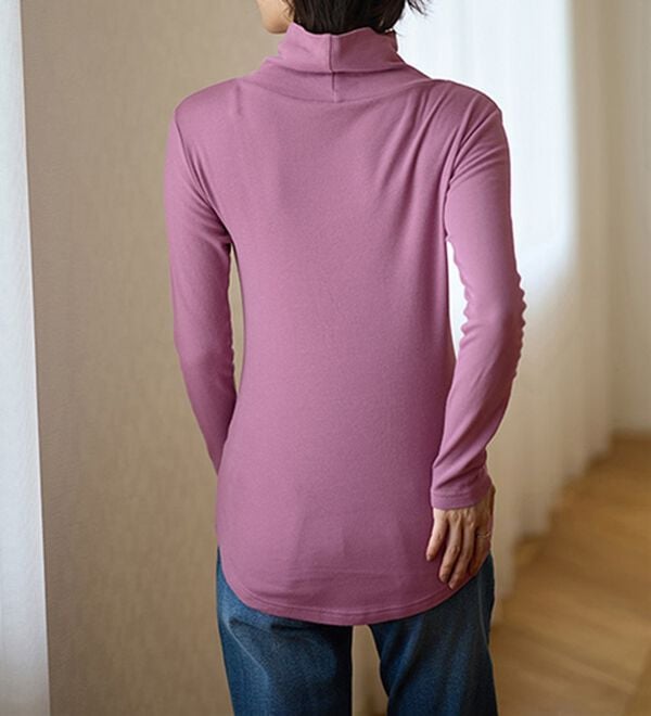 LAVIENNE（ラヴィエンヌ）の「【医師オススメ】綿１００％吸湿発熱あったかインナー　タートルネックインナー長袖（肌着・インナーウェア）」｜詳細画像