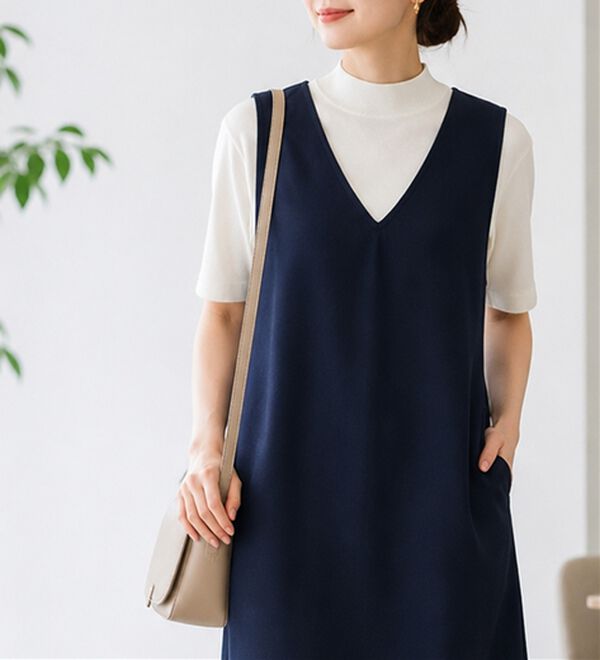 BELLUNA（ベルーナ）の「【２点セット】ロゴＴシャツ付ワンピースアンサンブル（アンサンブル）」｜詳細画像