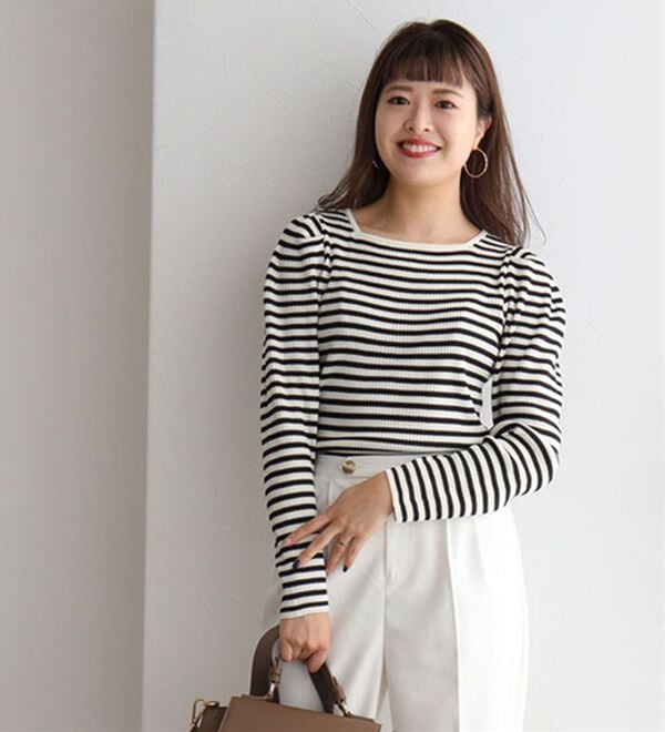 Pierrot（ピエロ）の「【選べるネック】パワーショルダーリブニット（ニット・セーター）」｜詳細画像