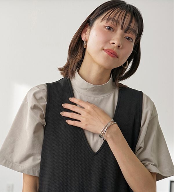 BELLUNA（ベルーナ）の「≪ＨｕｇＲｅａｍコットンＣｏｏｌ≫ひんやりハイネックプルオーバー（カットソー）」｜詳細画像