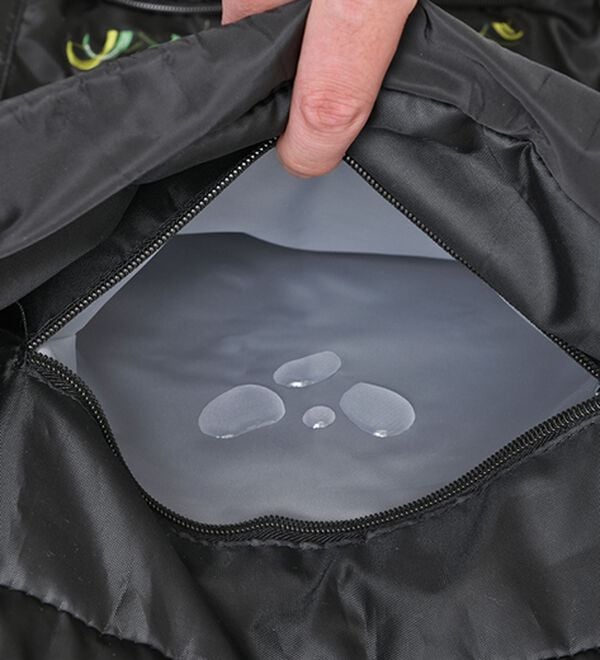 「折りたためる便利なリュックサック（リュック）」｜詳細画像