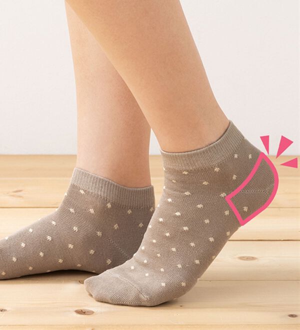 LAVIENNE（ラヴィエンヌ）の「【４足組】かかとフィットスニーカー丈ソックス（靴下・ストッキング）」｜詳細画像