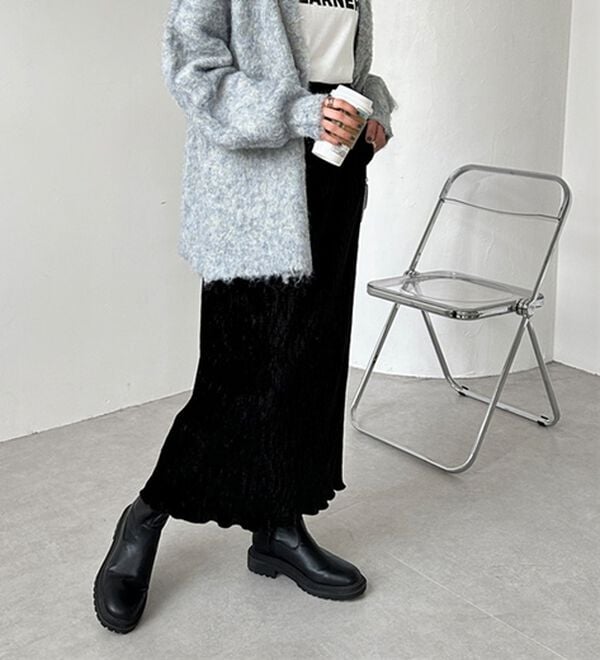 GeeRA（ジーラ）の「すっきり見え！ベロアプリーツロングスカート（ロングスカート）」｜詳細画像
