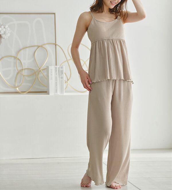 YU'NOW（ユナウ）の「【３点セット】カップ付ワッフルキャミソールルームウェアセット（パジャマ・ルームウェア）」｜詳細画像