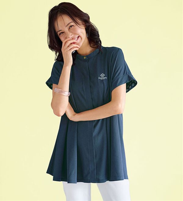 BELLUNA（ベルーナ）の「【ｍａｒｉｅ　ｃｌａｉｒｅ　ＳＰＯＲＴ】かのこ素材タックデザインフレアーチュニック（チュニック）」｜ネイビー