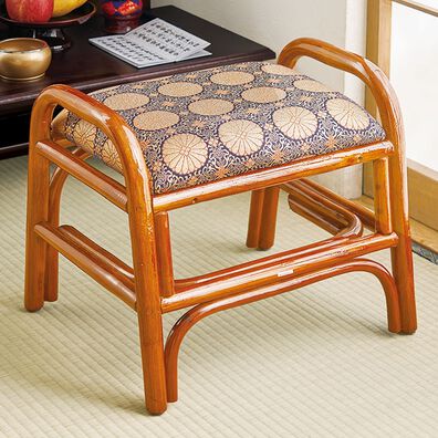 「手すり付仏前籐スツール（椅子・チェア・スツール）」