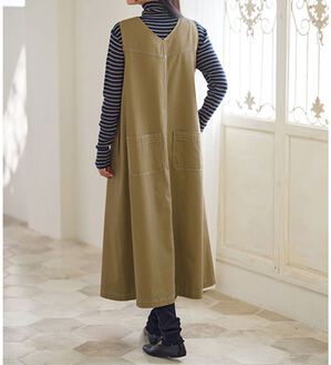 BELLUNA（ベルーナ）の「綿混素材ステッチ使いジャンパースカート（ジャンパースカート）」｜ベージュ