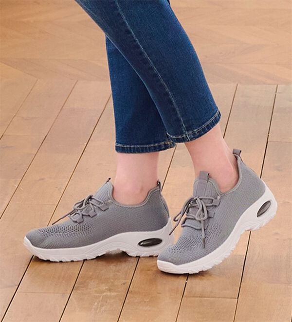 BELLUNA（ベルーナ）の「軽量ニットエアソールデザインスニーカー（スニーカー）」｜詳細画像