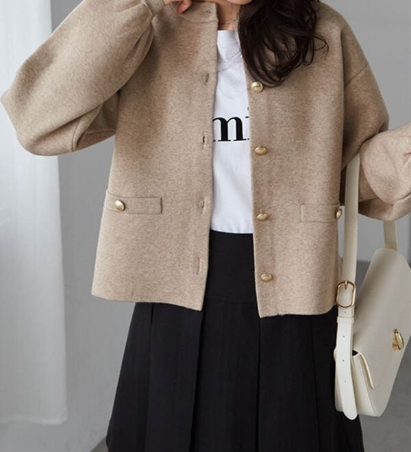 RANAN（ラナン）の「【4つの機能付き】洗える！ゴールド調ボタンニットカーディガン（ニットカーディガン）」｜詳細画像