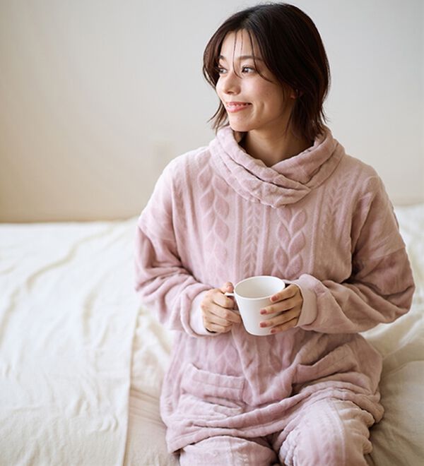 LAVIENNE（ラヴィエンヌ）の「寒がりさんのためのふわっもこケーブルフリースパジャマ（パジャマ・ルームウェア）」｜詳細画像