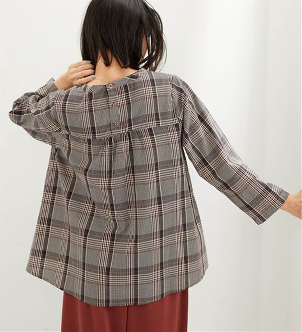 BELLUNA（ベルーナ）の「チェック柄フレアーシルエットブラウス（ブラウス）」｜詳細画像