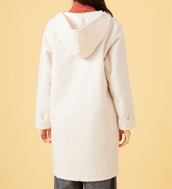 BELLUNA（ベルーナ）の「ボア素材フードデザインコート（ロングコート）」｜詳細画像