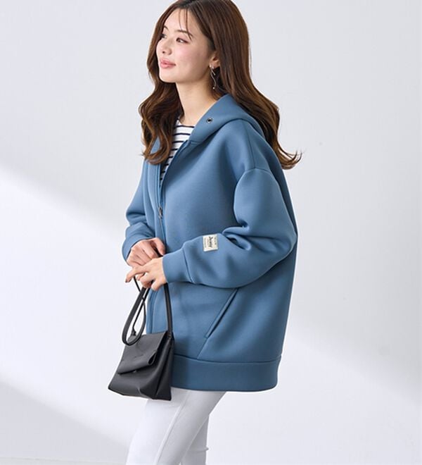 BELLUNA（ベルーナ）の「肩が疲れにくい！マシュマロ感覚ジップフーディー（ブルゾン）」｜詳細画像