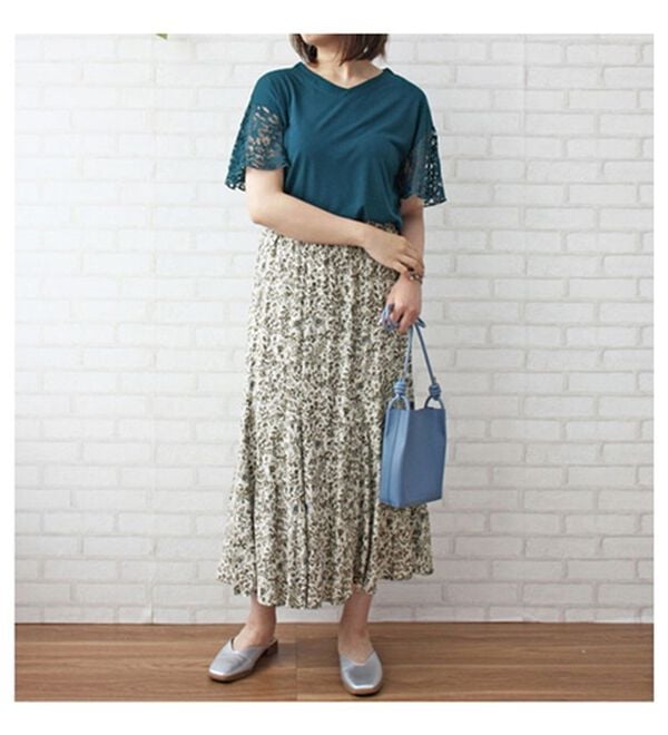 BELLUNA（ベルーナ）の「裾切替デザインフレアースカート（ひざ丈スカート）」｜詳細画像