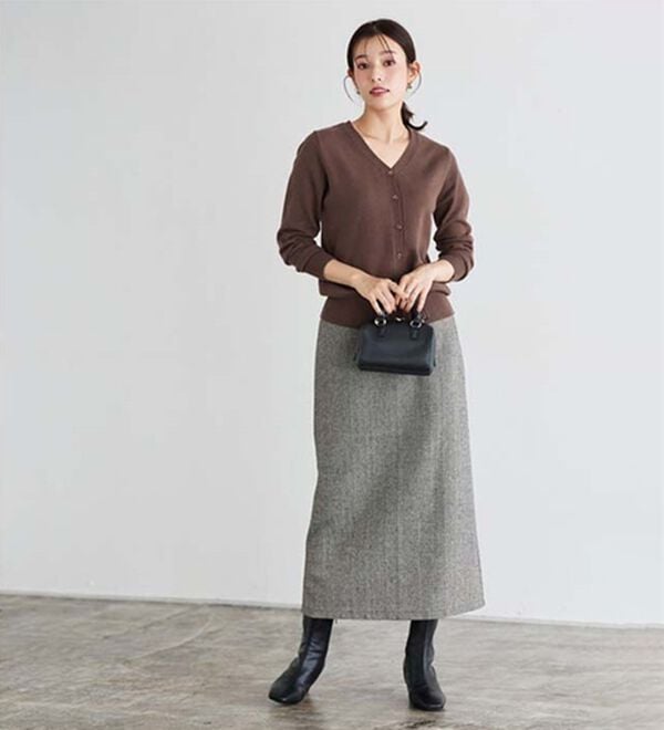 Pierrot（ピエロ）の「【Ｍ～３Ｌ】ふんわり質感プレミアムカシミヤタッチカーディガン（ニットカーディガン）」｜詳細画像