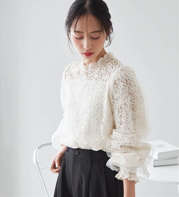 RANAN（ラナン）の「チュールドッキングフラワーレースキャンディースリーブブラウス（ブラウス）」｜詳細画像