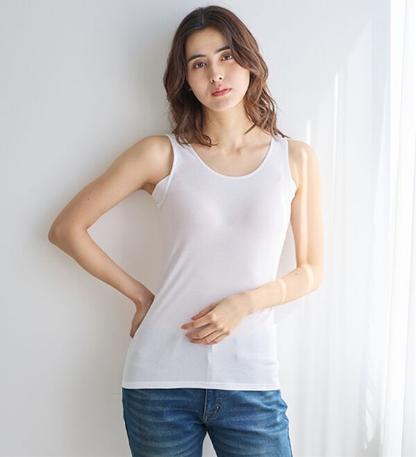 LAVIENNE（ラヴィエンヌ）の「【汗かきさん必見！】涼感サラッと快適汗取りタンクトップインナー＜さらりラボ＞（肌着・インナーウェア）」｜オフホワイト